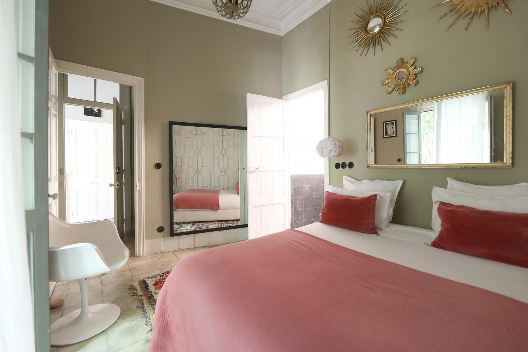 Mimi Calpe Bed & Breakfast Танжер Стая снимка