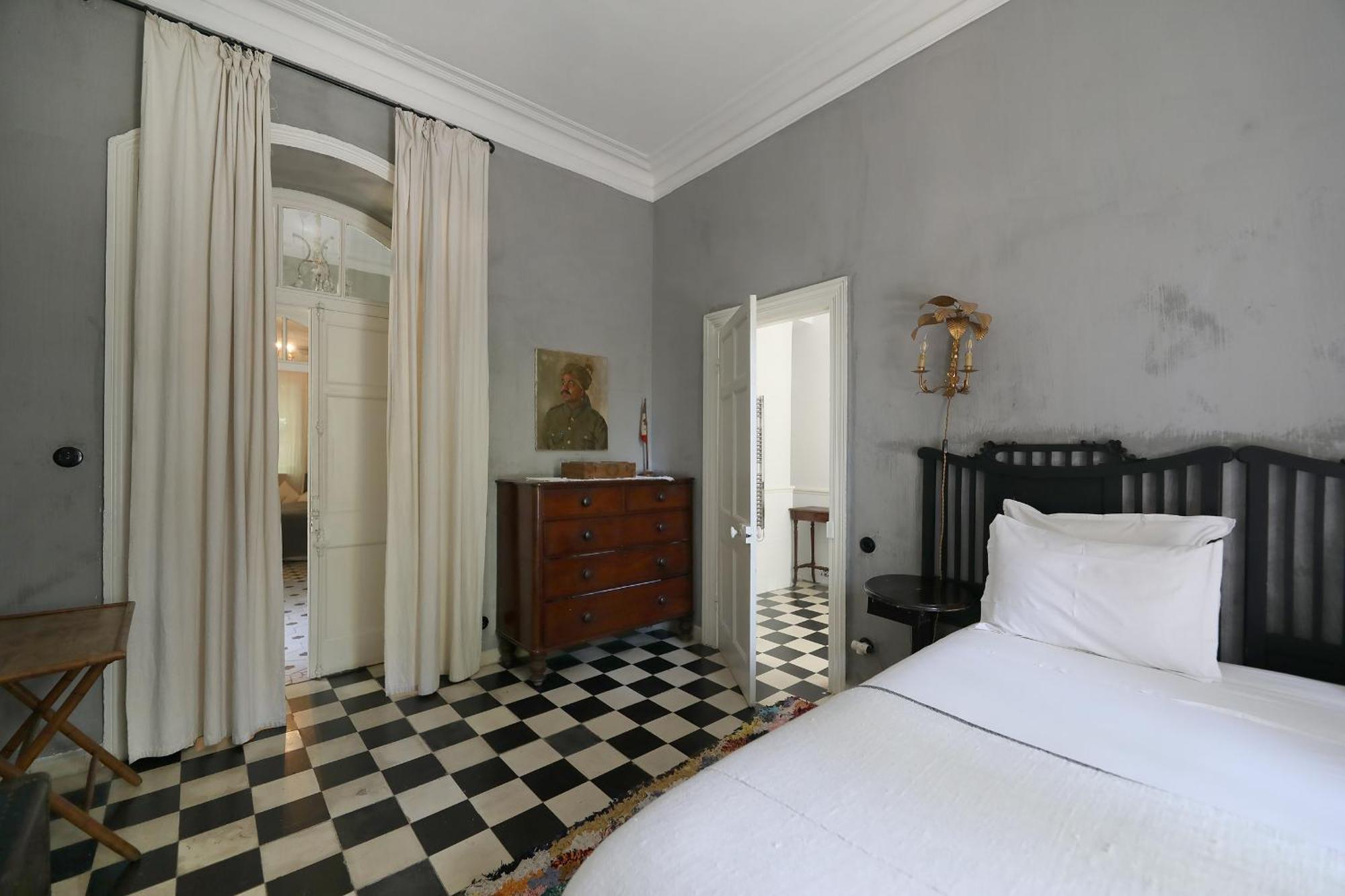Mimi Calpe Bed & Breakfast Танжер Стая снимка